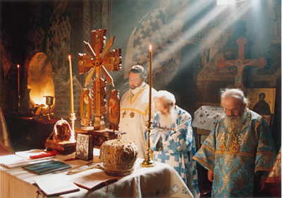 Photo of the Divine Liturgy at Decani Monastery